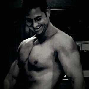 Meet your Posher, Adam